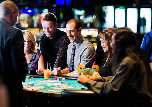 pilartoto wap live casino table with dealer